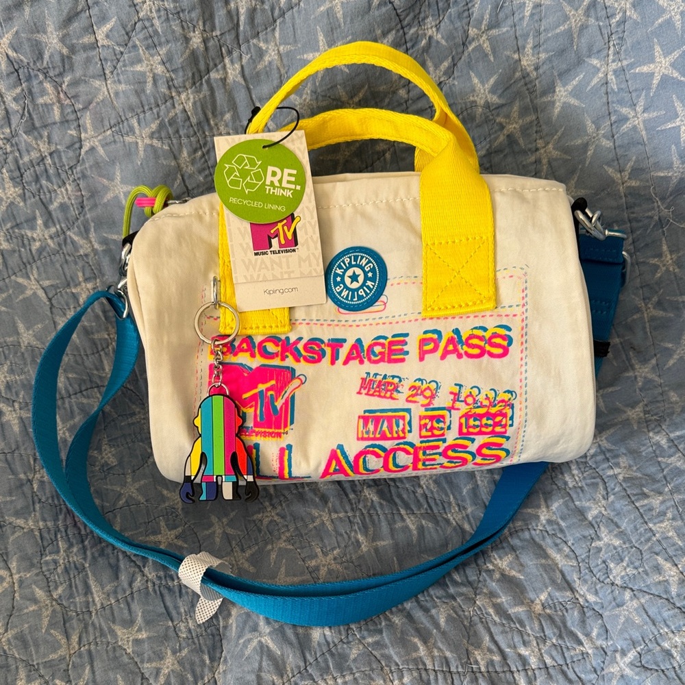 NWT Kipling MTV barrel bag
